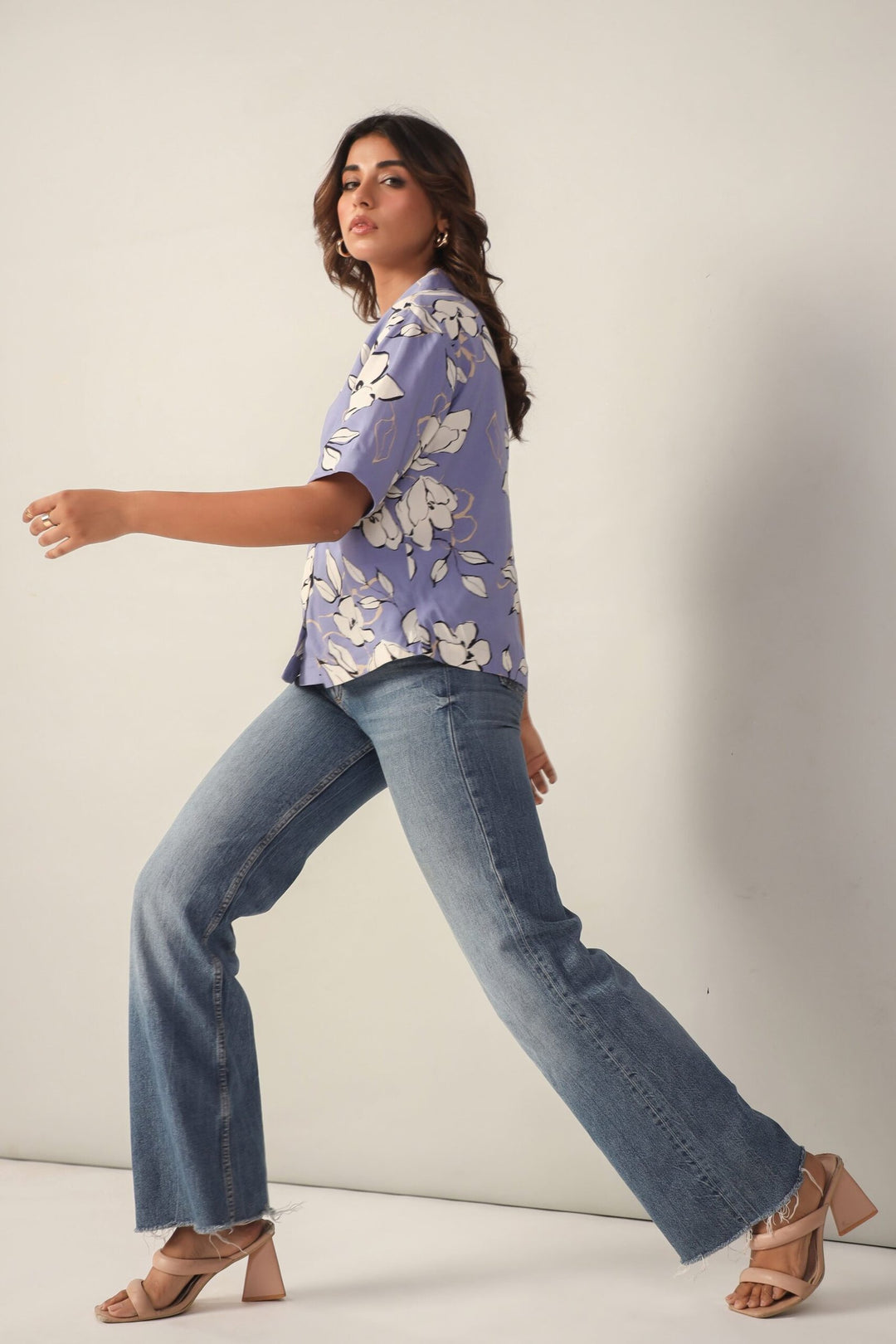 Lavender Floral Short Sleeves Shirt Side2