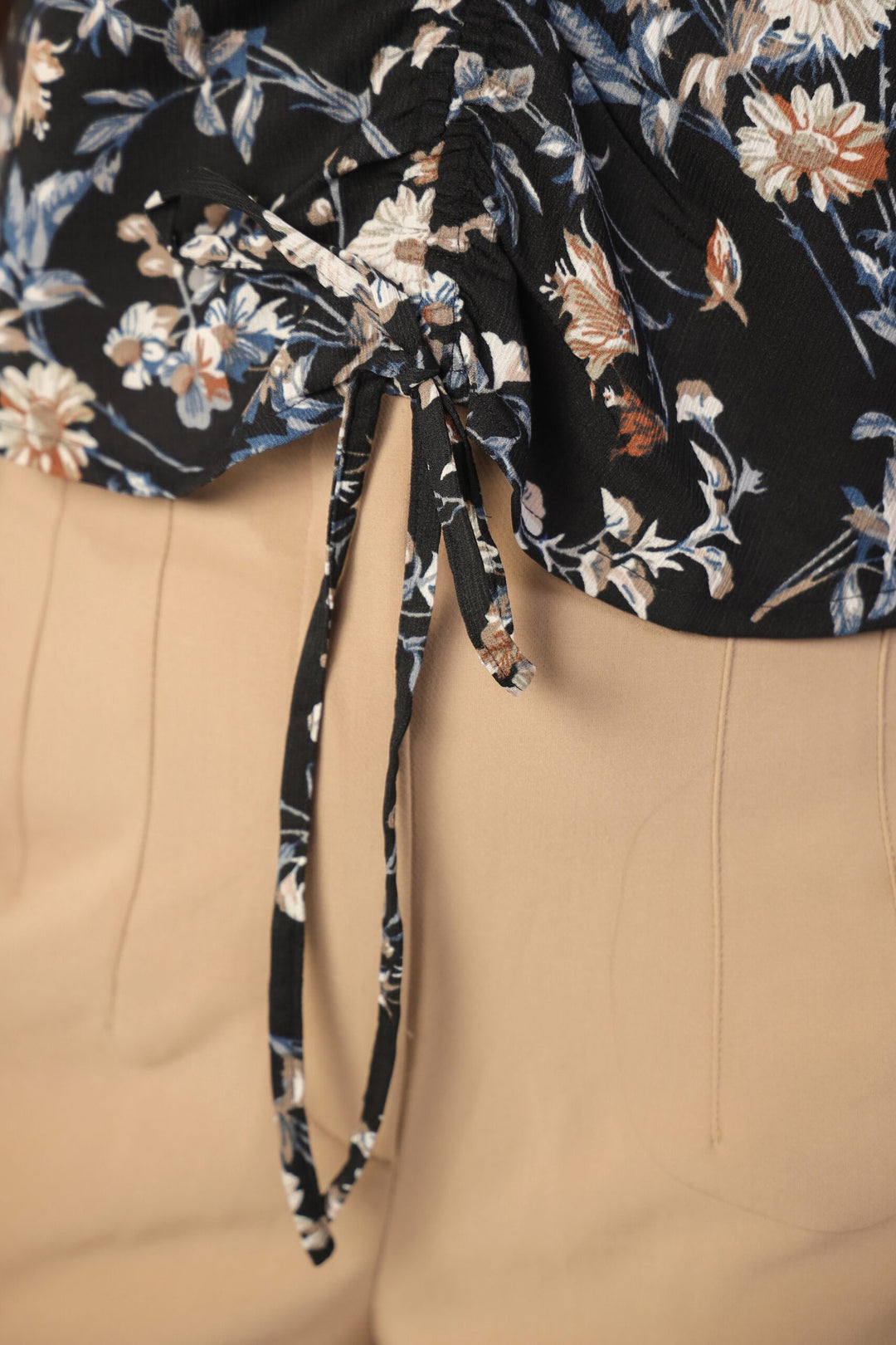 Floral Crop Top Side Ruched Detailing