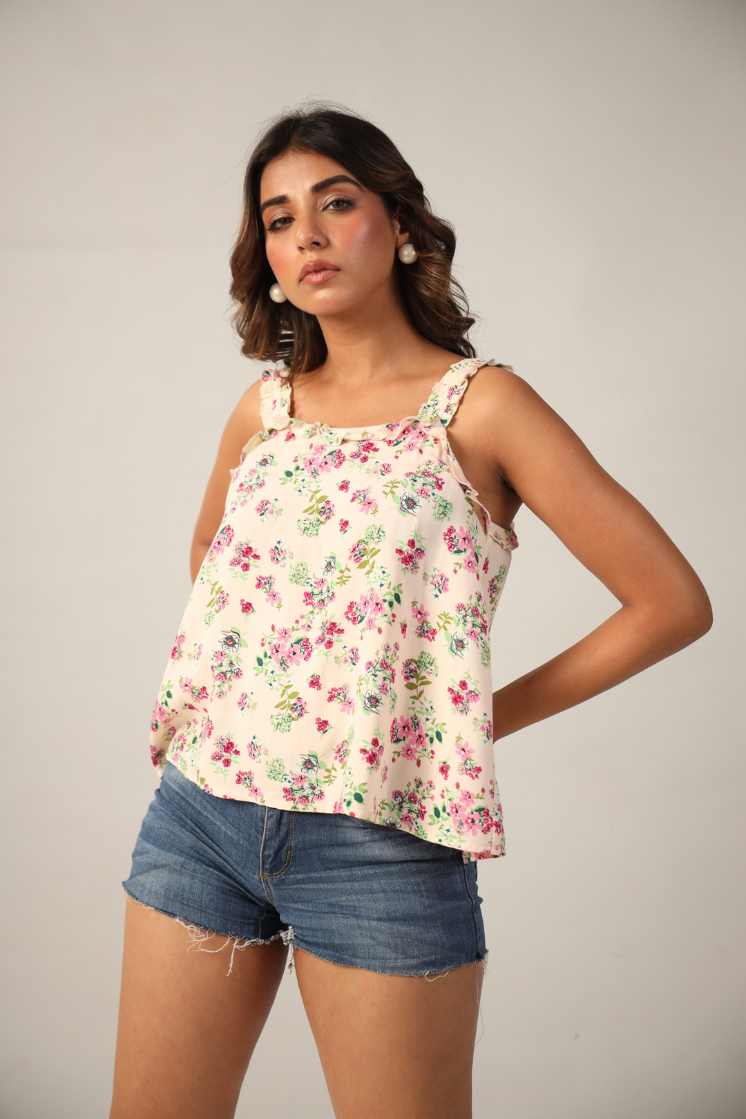Floral Ruffled Sleeveless Top Front