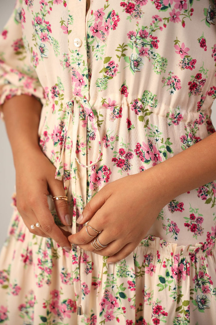 Rayon Ditsy Floral Collar short Dress
