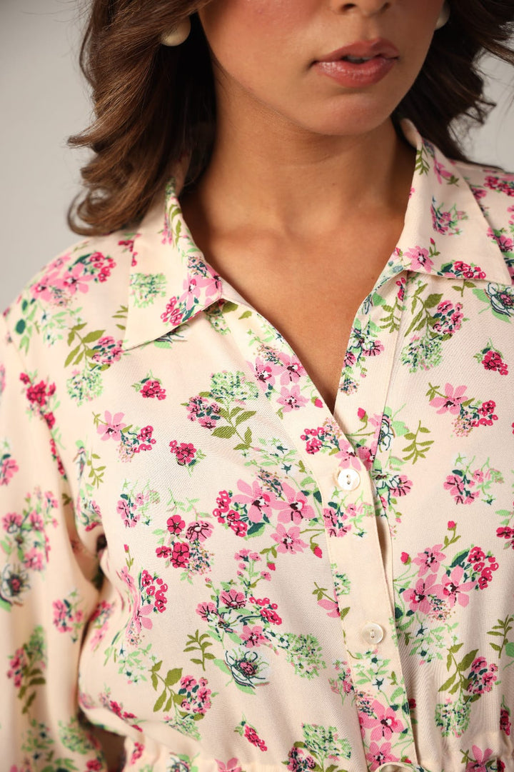 Rayon Ditsy Floral Collar short Dress