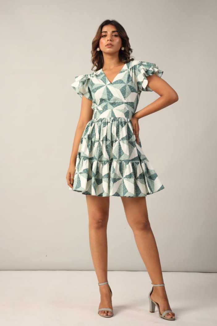 Green Geometric Print V Neck Ruffle Sleeve Tiered Dress Full Front