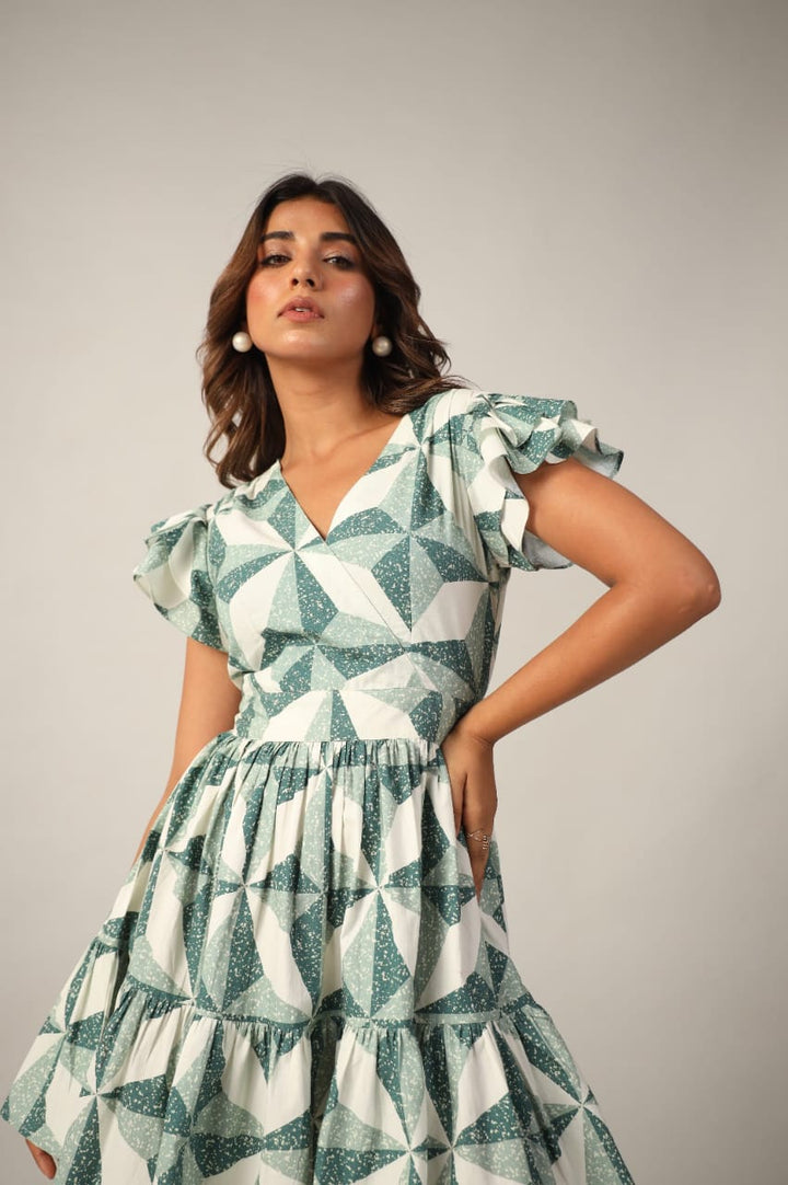 Green Geometric Print V Neck Ruffle Sleeve Tiered Dress