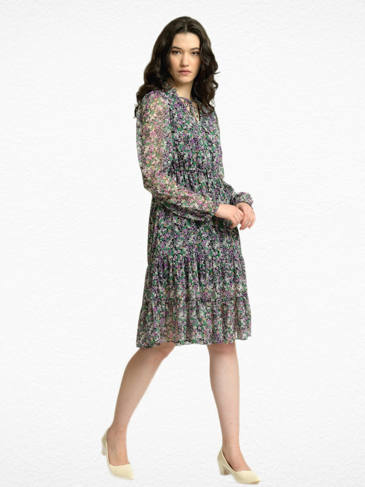Multifloral V neck Knee Length Dress Side2